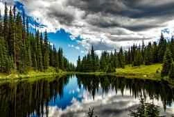 Gợi ý các loại kem dưỡng ẩm da mặt tốt cho mùa thu này